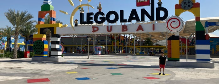 Legoland® Dubai is one of Lieux qui ont plu à Evelina.
