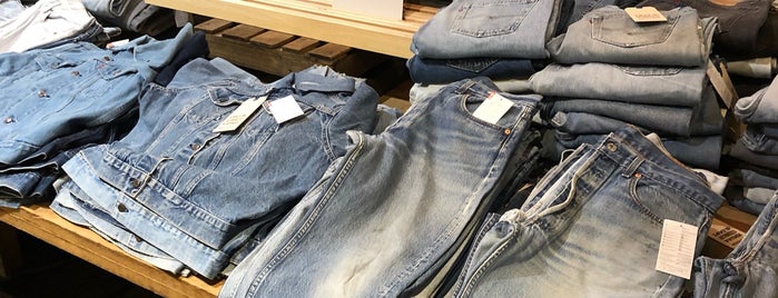 Levi’s Vintage Clothing is one of TotemdoesTWN.
