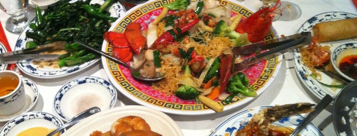 Eastern Palace Restaurant is one of Favorite LV restaurants.