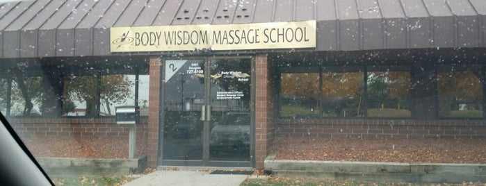 Body Wisdom Massage School is one of สถานที่ที่ Meredith ถูกใจ.