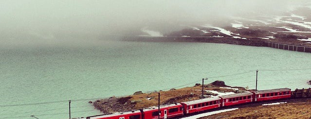 Lago Bianco is one of Tag.