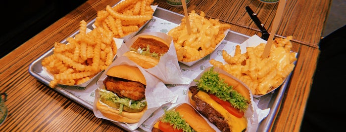 Shake Shack is one of ­⠀Rahafさんのお気に入りスポット.