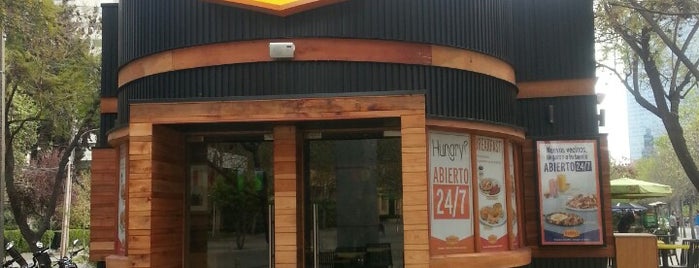 Denny's is one of Orte, die Héctor gefallen.