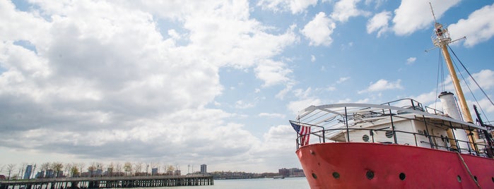 Lightship Frying Pan is one of New York.