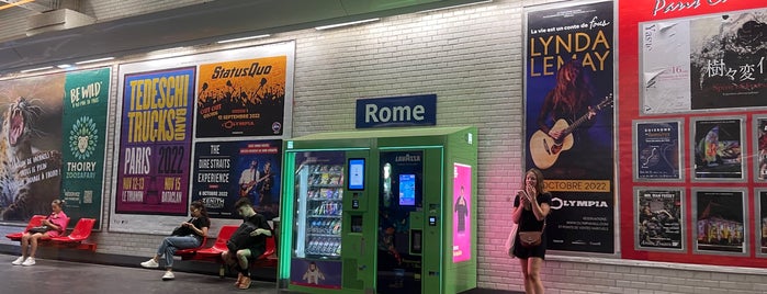 Métro Rome [2] is one of Visite des villes en prenant le métro parisien.
