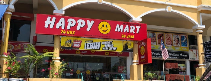Happy Mart is one of Tempat yang Disukai Tariq.