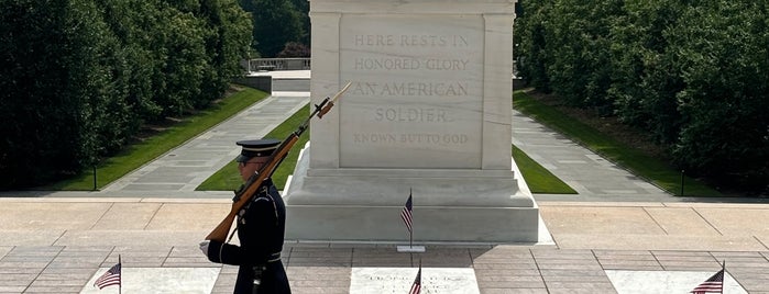 Tomb of the Unknown Soldier is one of Washington DC.