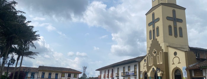 Plaza Bolivar is one of HolaColombia.