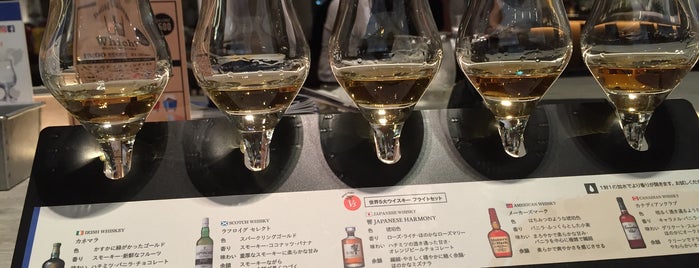 World Whisky Bar is one of ぎゅ↪︎ん 🐾🦁さんのお気に入りスポット.