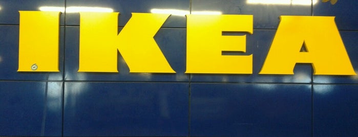 IKEA is one of Lieux qui ont plu à Caterina.