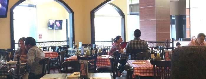 Italianni's Pasta, Pizza & Vino is one of Must-visit Food in Ciudad de México.