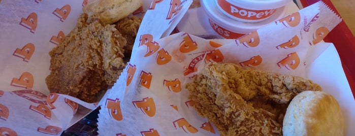 Popeyes Louisiana Kitchen is one of Dinoさんのお気に入りスポット.