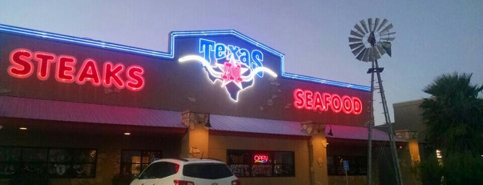 Texas A1 Steaks & Seafood is one of Locais curtidos por Catherine.