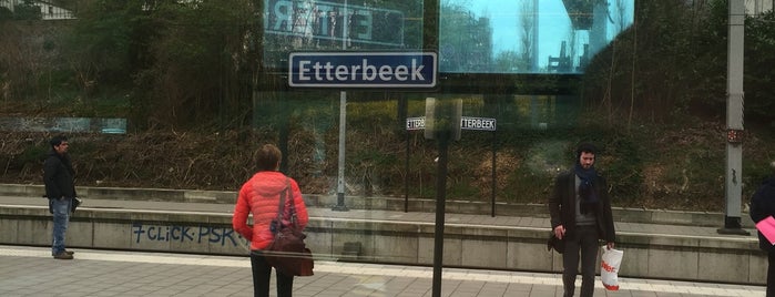Station Etterbeek is one of Arrêt/Gare.