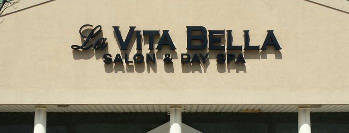 LaVita Bella Salon is one of JJ : понравившиеся места.