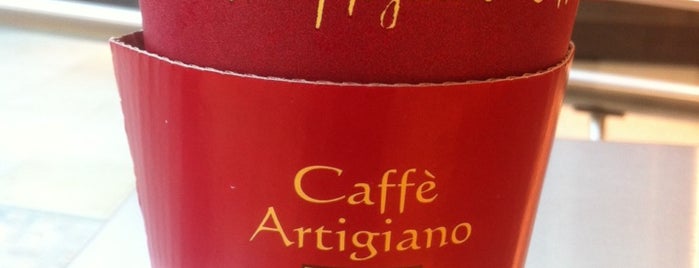 Caffe Artigiano is one of Lieux qui ont plu à Harika.