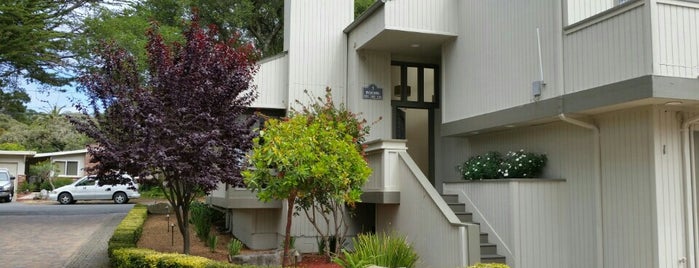 Best Western The Inn & Suites Pacific Grove is one of Tempat yang Disukai Guta.