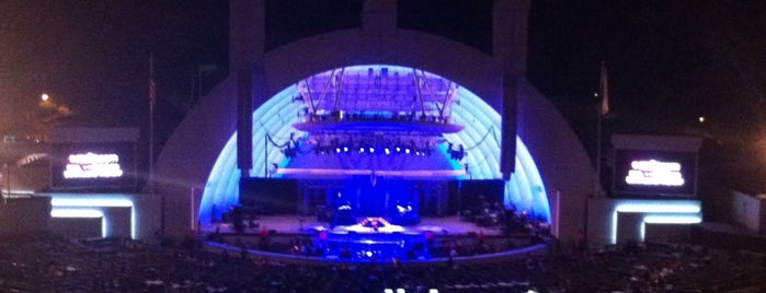 The Hollywood Bowl is one of Los Angeles.