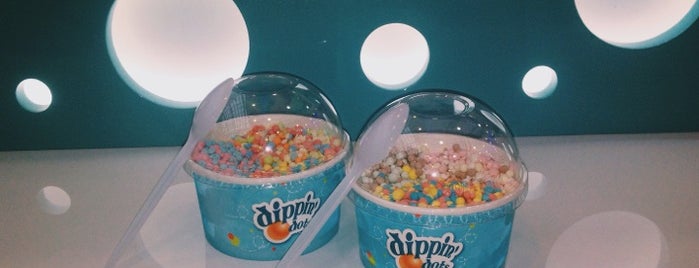 Dippin' Dots is one of 🍨.