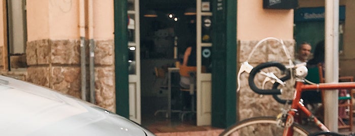 La Molienda Cafe is one of Lukas: сохраненные места.