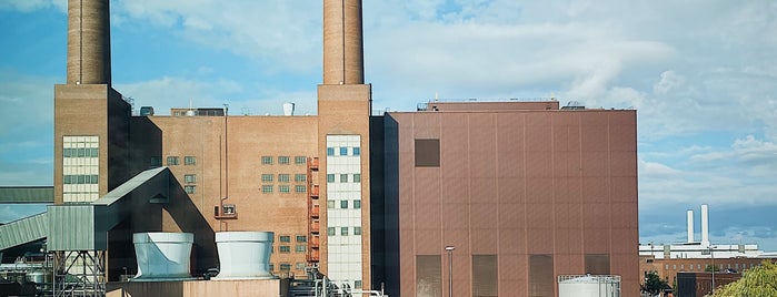 The Ritz-Carlton Wolfsburg is one of Braunschweig.