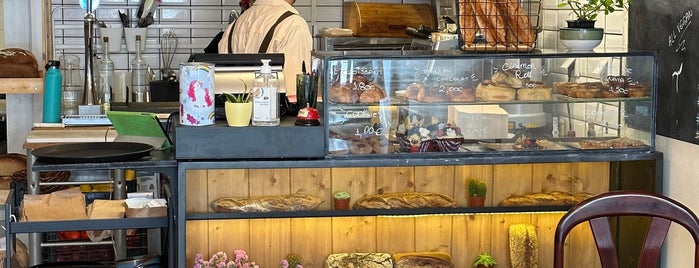 Odete Bakery is one of Porto.