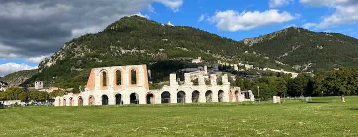 Teatro Romano is one of Cammino di Assisi.