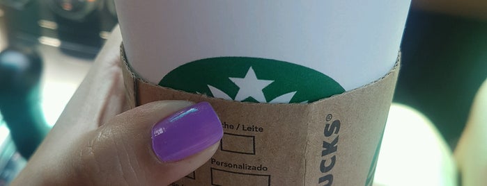 Starbucks is one of Cafes_Lima.
