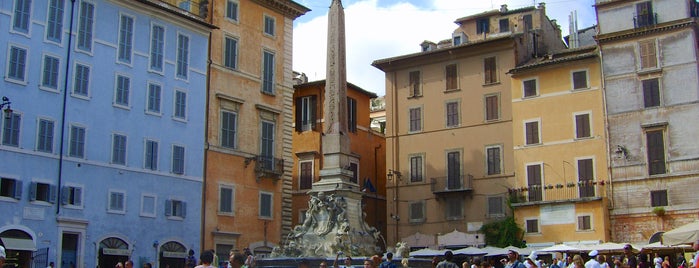 Piazza della Rotonda is one of Rome / Roma.