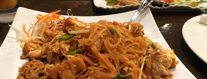 Royal Siam is one of Food to Try in Sac.