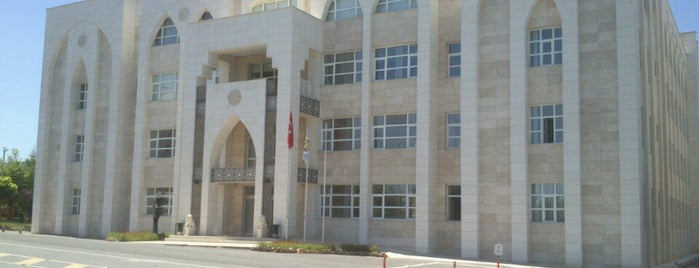 Beyşehir Ali Akkanat Meslek Yüksekokulu is one of Tempat yang Disukai Halit.