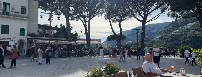 Duomo Caffe is one of AMALFI.