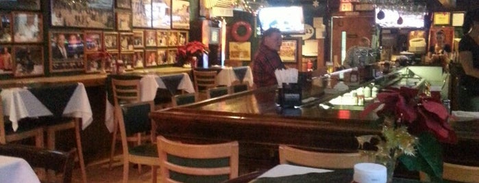 Atlantic City Bar & Grill is one of Tempat yang Disukai Tim.