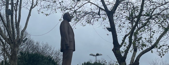 Haydar Aliyev Parkı is one of Parklar.