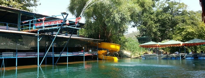 Nehir Piknik Restaurant is one of Esra'nın Beğendiği Mekanlar.