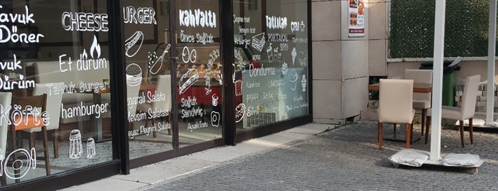Arden Cafe Güneşli is one of Posti che sono piaciuti a Ertuğrul.