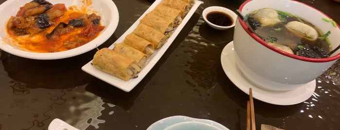 五观堂素食 is one of Vegan Eats in Shanghai.
