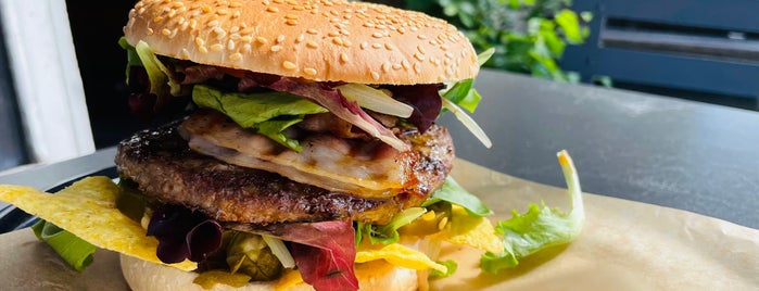 Beat'n'Burger is one of Dresden.