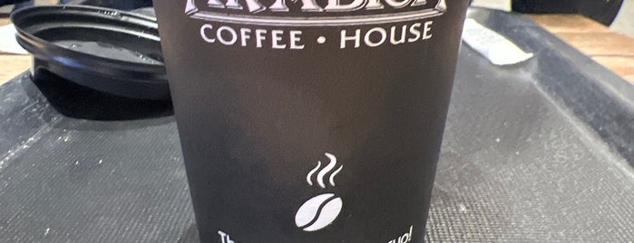 Arabica Coffee House is one of Posti che sono piaciuti a Yasin.