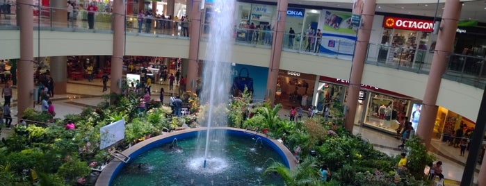 Robinsons Place Iloilo is one of Philippines - Février 2014.