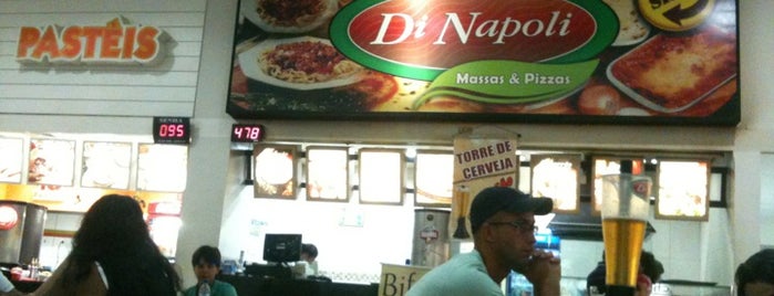 Di Napoli is one of restaurantes.