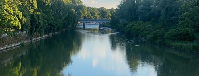Isar is one of A Monaco.