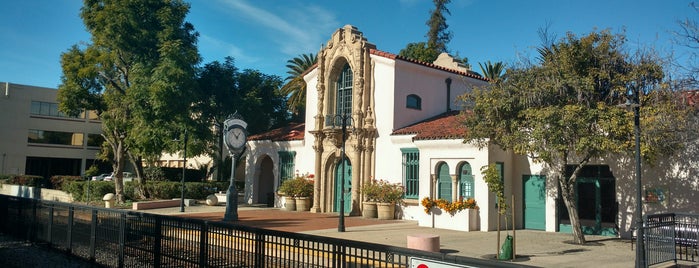 Metrolink Claremont Station is one of favorite places.