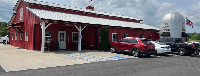 Mountain Fresh Creamery is one of Hall Pass.