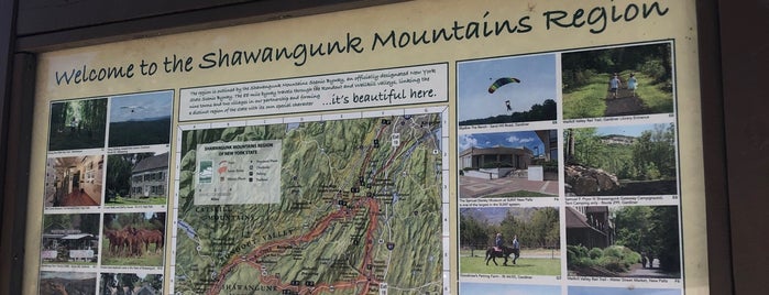 Shawangunk Scenic Overlook is one of Hudson Valley to-do.