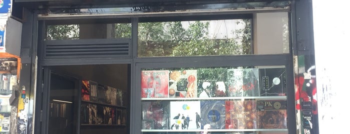 le disque noir is one of Record Stores – Athens.