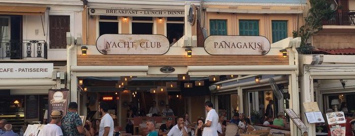 Panagakis Crêpe Café is one of top.