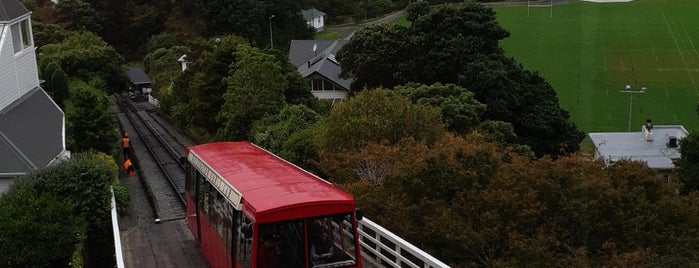 Wellington Cable Car is one of สถานที่ที่ Andrea ถูกใจ.