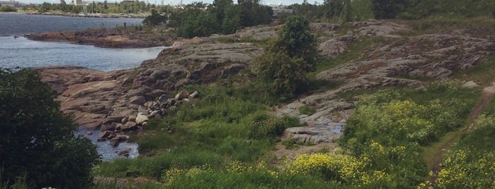 Suomenlinna / Sveaborg is one of Finland.