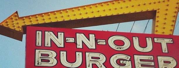 In-N-Out Burger is one of Tempat yang Disimpan Pat.
